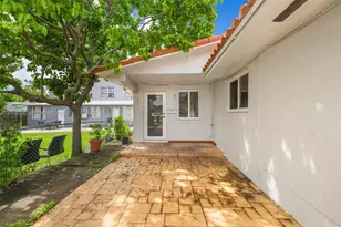 1816 NW 22nd Ct, Miami, FL 33125 - Photo 3
