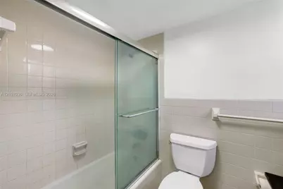 815 Middle River Dr #311, Fort Lauderdale, FL 33304 - Photo 15