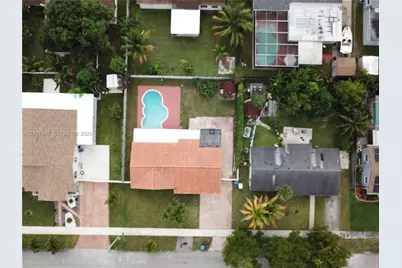 112 NE 206th Ter, Miami Gardens, FL 33179 - Photo 15
