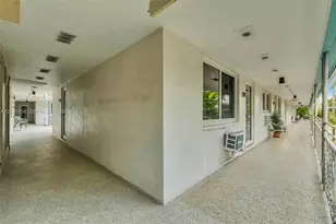 7300 Byron Ave, Miami Beach, FL 33141 - Photo 19