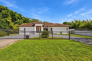 6421 Miller Dr, South Miami, FL 33155 - Photo 3
