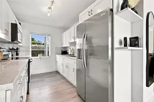 2632 NE 15th Ave, Pompano Beach, FL 33064 - Photo 9