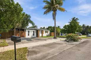 2632 NE 15th Ave, Pompano Beach, FL 33064 - Photo 3