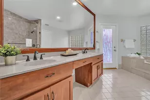 1025 Creekford Dr, Weston, FL 33326 - Photo 45