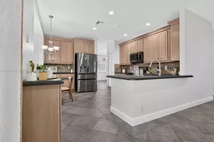1012 Cedar Falls Dr, Weston, FL 33327 - Photo 9