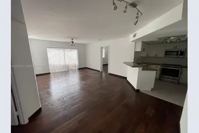 2005 SE 10th Ave #417, Fort Lauderdale, FL 33316 - Photo 5