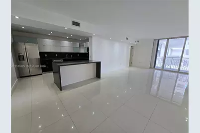 5825 Collins Ave #J4, Miami Beach, FL 33140 - Photo 9