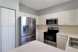 373 NE 26th Pl, Homestead, FL 33033 - Photo 5