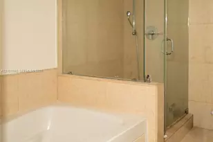 50 Biscayne Blvd, Miami, FL 33132 - Photo 5