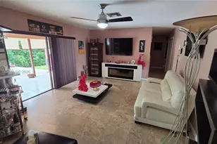 8065 SW 205th Terrace, Cutler Bay, FL 33189 - Photo 23