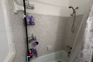 230 SW 11th Ave, Hallandale Beach, FL 33009 - Photo 17