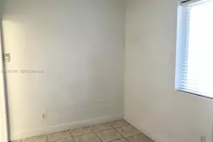 1130 NW 34th Ave, Miami, FL 33125 - Photo 9