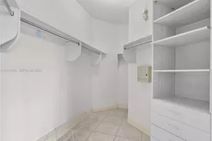 9776 NW 30th St, Doral, FL 33172 - Photo 33