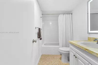315 SE 11th Ter #203, Dania Beach, FL 33004 - Photo 15