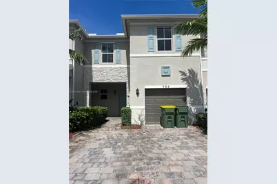 793 SE 19th St, Homestead, FL 33034 - Photo 1