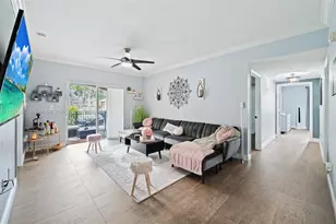 200 SW 117th Terrace, Pembroke Pines, FL 33025 - Photo 3
