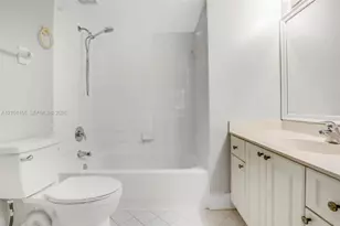 2125 NW 77th Way, Pembroke Pines, FL 33024 - Photo 13