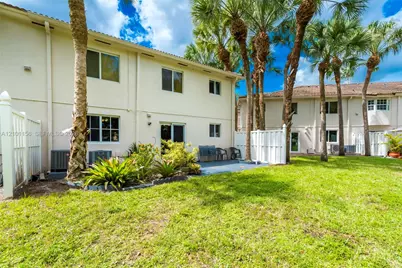 2125 NW 77th Way #101, Pembroke Pines, FL 33024 - Photo 21