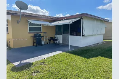 4929 NW 54th Ct, Tamarac, FL 33319 - Photo 3
