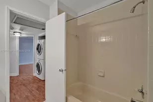 12346 NW 11th Ln, Miami, FL 33182 - Photo 31