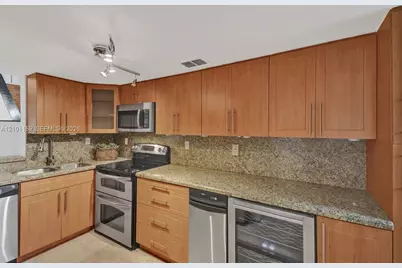 12346 NW 11th Ln #1009, Miami, FL 33182 - Photo 7