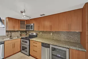 12346 NW 11th Ln, Miami, FL 33182 - Photo 7
