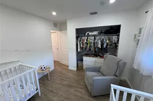 9840 SW 166th St, Miami, FL 33157 - Photo 13