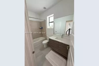 15835 NW 87th Ct, Miami Lakes, FL 33018 - Photo 13