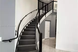15835 NW 87th Ct, Miami Lakes, FL 33018 - Photo 5