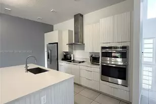 15835 NW 87th Ct, Miami Lakes, FL 33018 - Photo 7