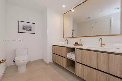 77 SE 5th St #2208, Miami, FL 33131 - Photo 19