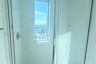 185 SW 7th St, Miami, FL 33130 - Photo 13