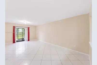 821 NE 207th Ln #1-103, Miami, FL 33179 - Photo 7
