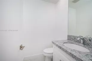 1621 S Treasure Dr, North Bay Village, FL 33141 - Photo 25