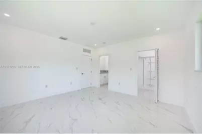 1621 S Treasure Dr, North Bay Village, FL 33141 - Photo 19