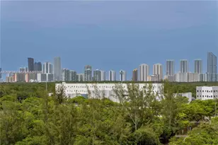 15051 Royal Oaks, North Miami, FL 33181 - Photo 13