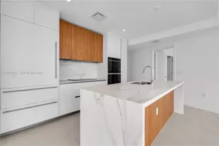1400 Biscayne, Miami, FL 33132 - Photo 7