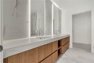 1400 Biscayne, Miami, FL 33132 - Photo 15