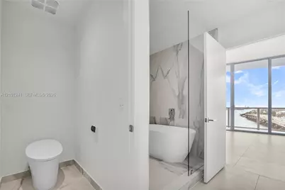 1400 Biscayne #1901, Miami, FL 33132 - Photo 21