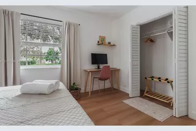 1153 NE 158th St, North Miami Beach, FL 33162 - Photo 13