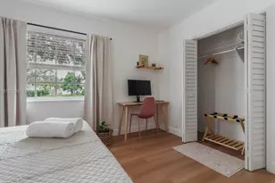 1153 NE 158th St, North Miami Beach, FL 33162 - Photo 13