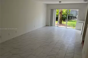 17046 NW 22nd St, Pembroke Pines, FL 33028 - Photo 9