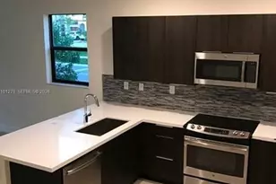 8878 NW 103rd Ave, Miami, FL 33178 - Photo 5