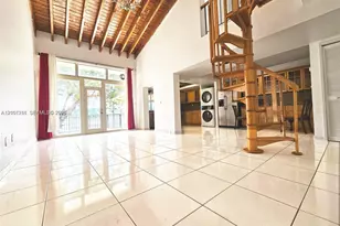9135 Fontainebleau Blvd, Miami, FL 33172 - Photo 3