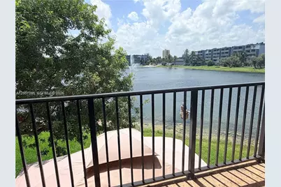 9135 Fontainebleau Blvd #7, Miami, FL 33172 - Photo 7