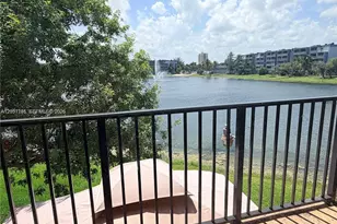 9135 Fontainebleau Blvd, Miami, FL 33172 - Photo 7