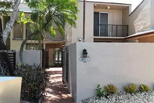 9135 Fontainebleau Blvd, Miami, FL 33172 - Photo 9