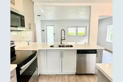 4916 Washington Dr, Coral Gables, FL 33133 - Photo 5