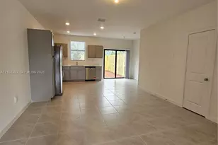 517 NE 15th St, Florida City, FL 33034 - Photo 3