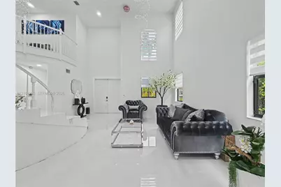 589 SE 35th Ter, Homestead, FL 33033 - Photo 5